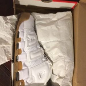 Nike air more uptempo size 10.5